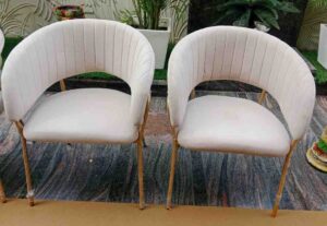 Read more about the article Golden Leg Chair