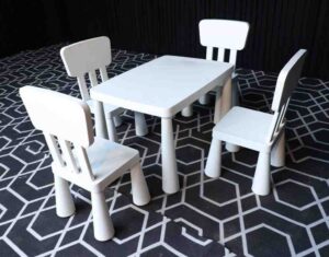 Read more about the article Kids Table